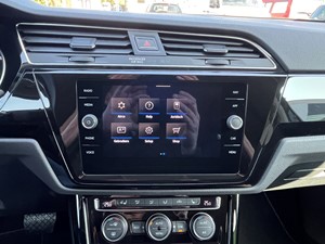 Volkswagen Touran 1.5 TSI Highline110kW Automaat DSG 7 zit 